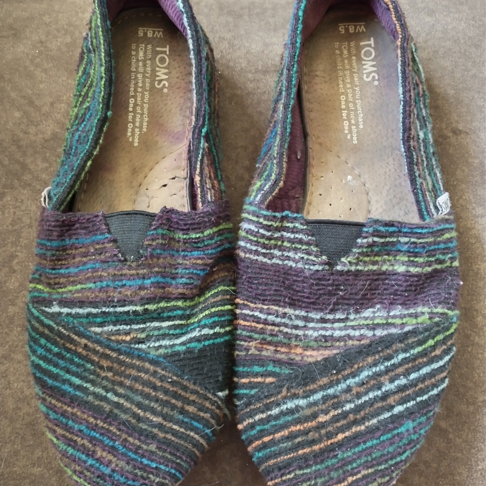 Toms